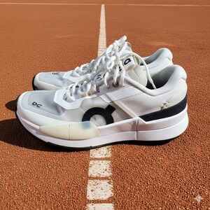 ON The Roger Pro 2 Women's 6.5 White Tennis Shoes Speedboard